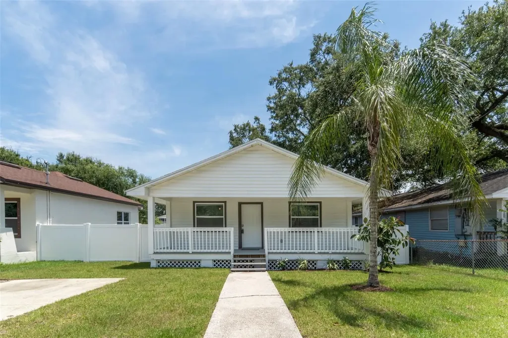 3709 Carroway Street Tampa FL 33619