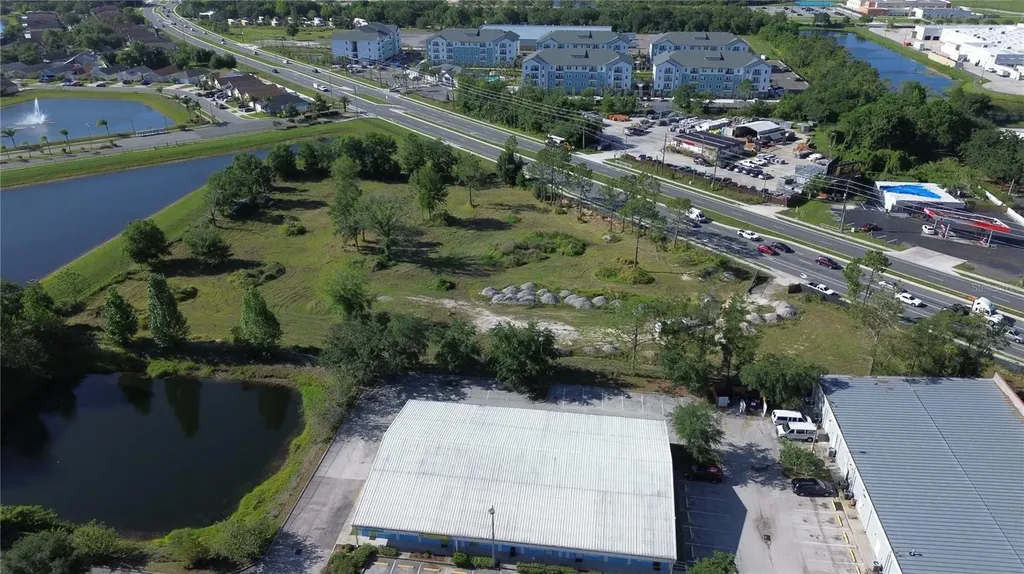 6347 Narcoossee Road Orlando FL 32822