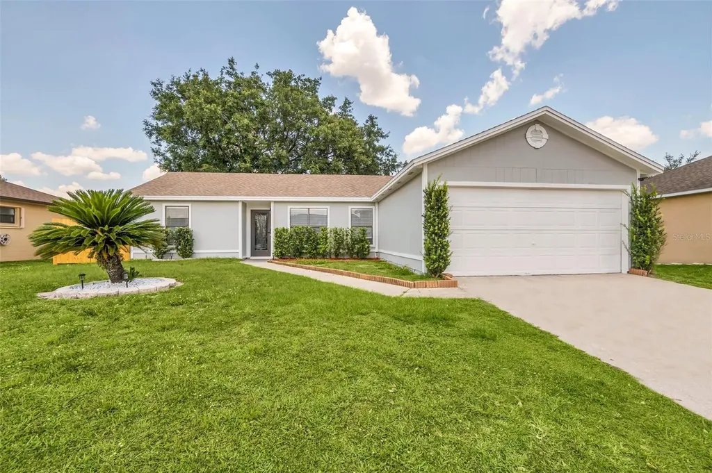 23 York Court Kissimmee FL 34758