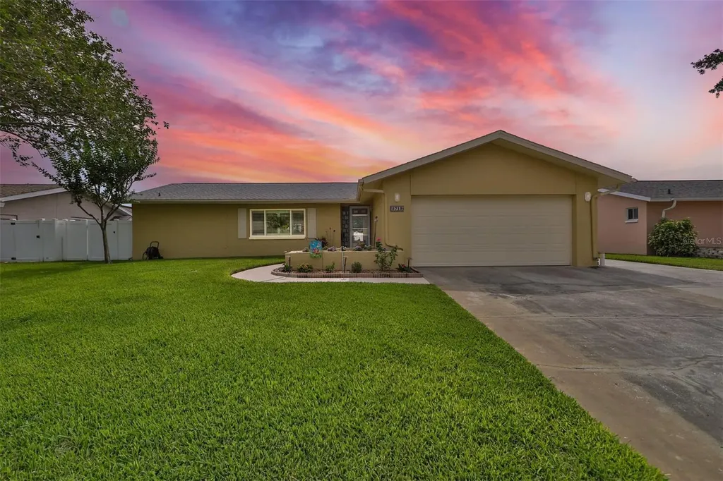 5719 16th Lane NE St Petersburg FL 33703