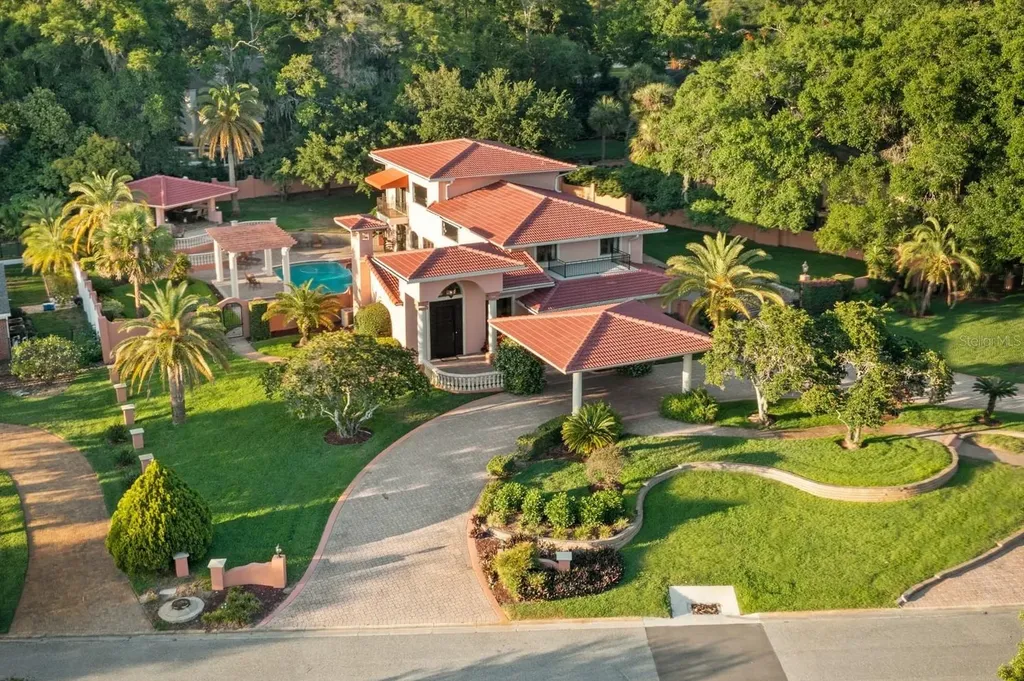 240 Live Oak Lane Altamonte Springs FL 32714