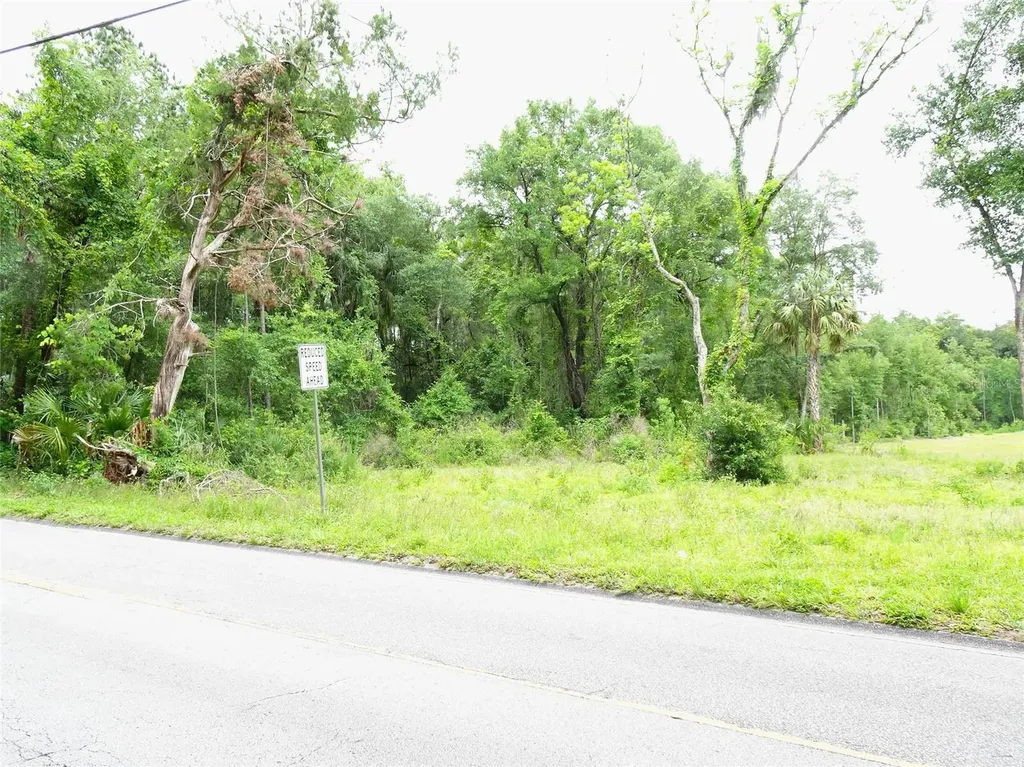 150 Stokes Landing Road Palatka FL 32177