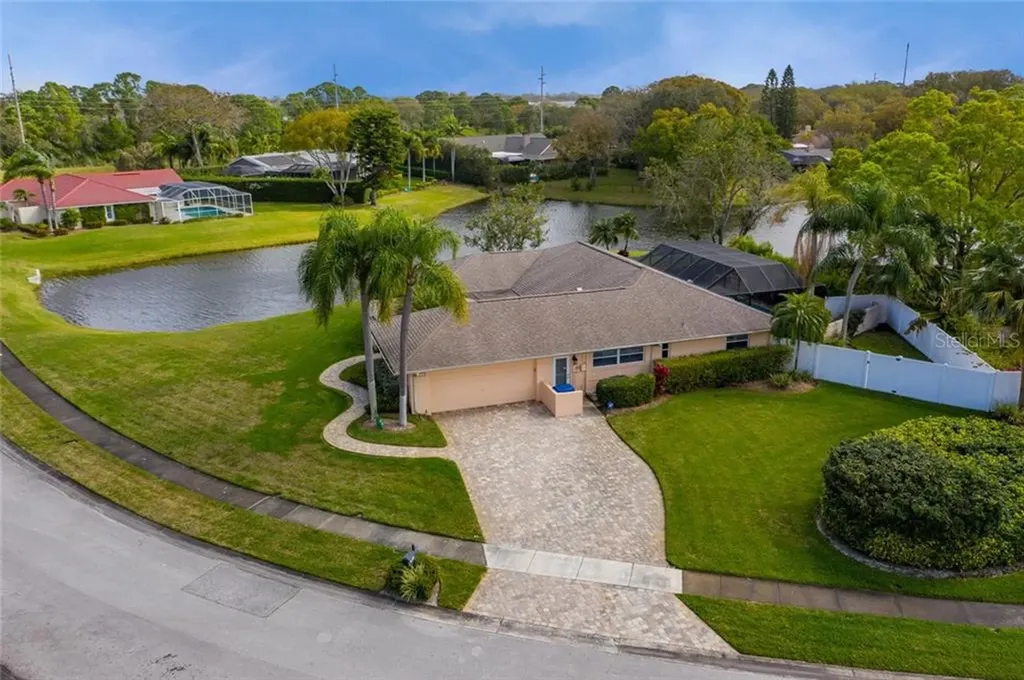 7611 Cumberland Road Seminole FL 33777