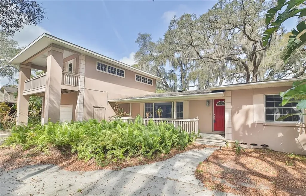 1121 43rd Avenue N St Petersburg FL 33703