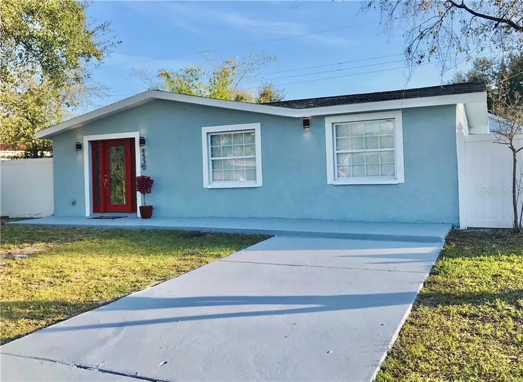 4530 W Henry Avenue Tampa FL 33614