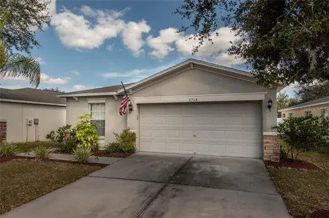7716 Carriage Pointe Drive Gibsonton FL 33534