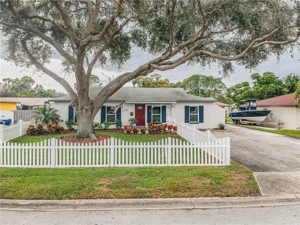 4135 Beach Drive SE St Petersburg FL 33705