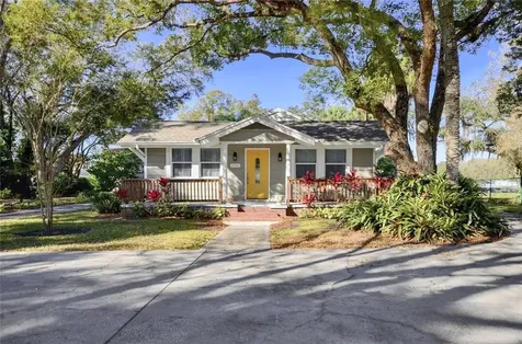 5908 N Kenneth Avenue Tampa FL 33604