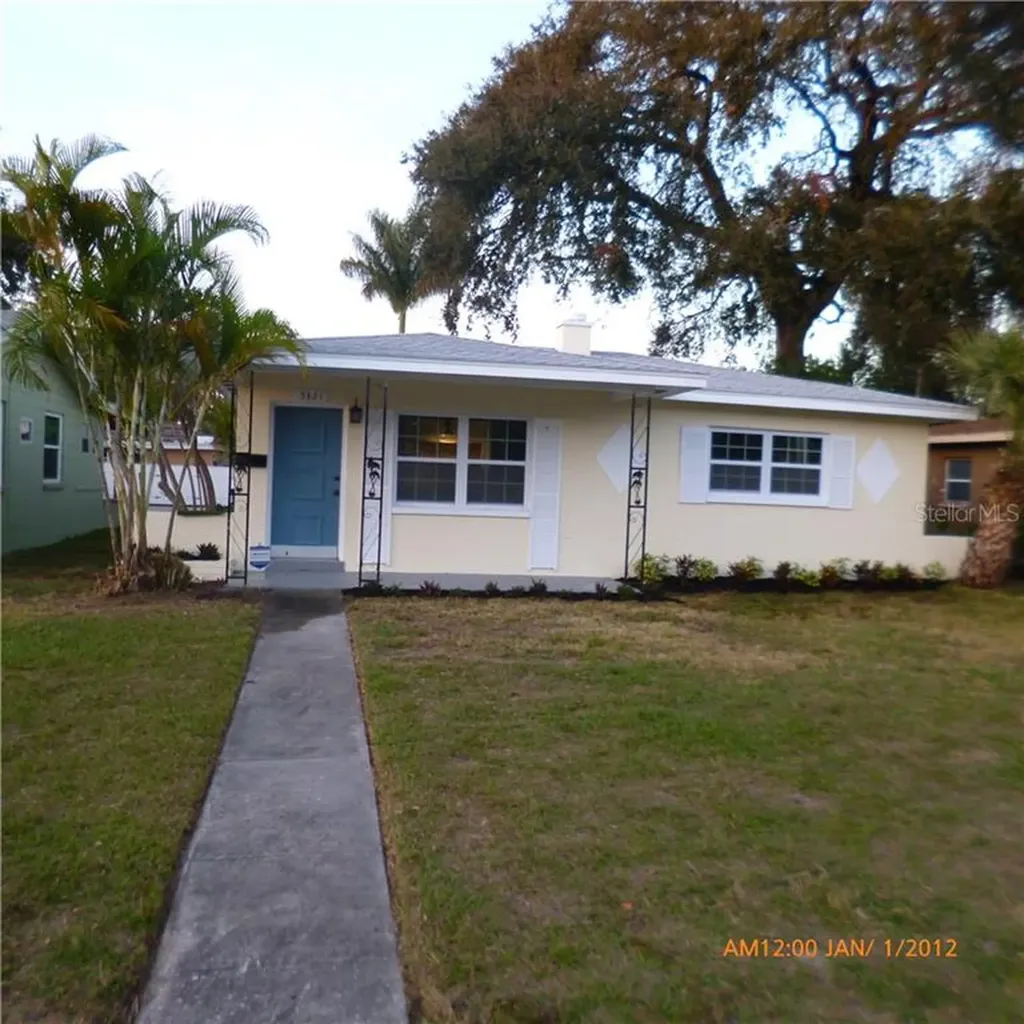 5321 Burlington Avenue N St Petersburg FL 33710