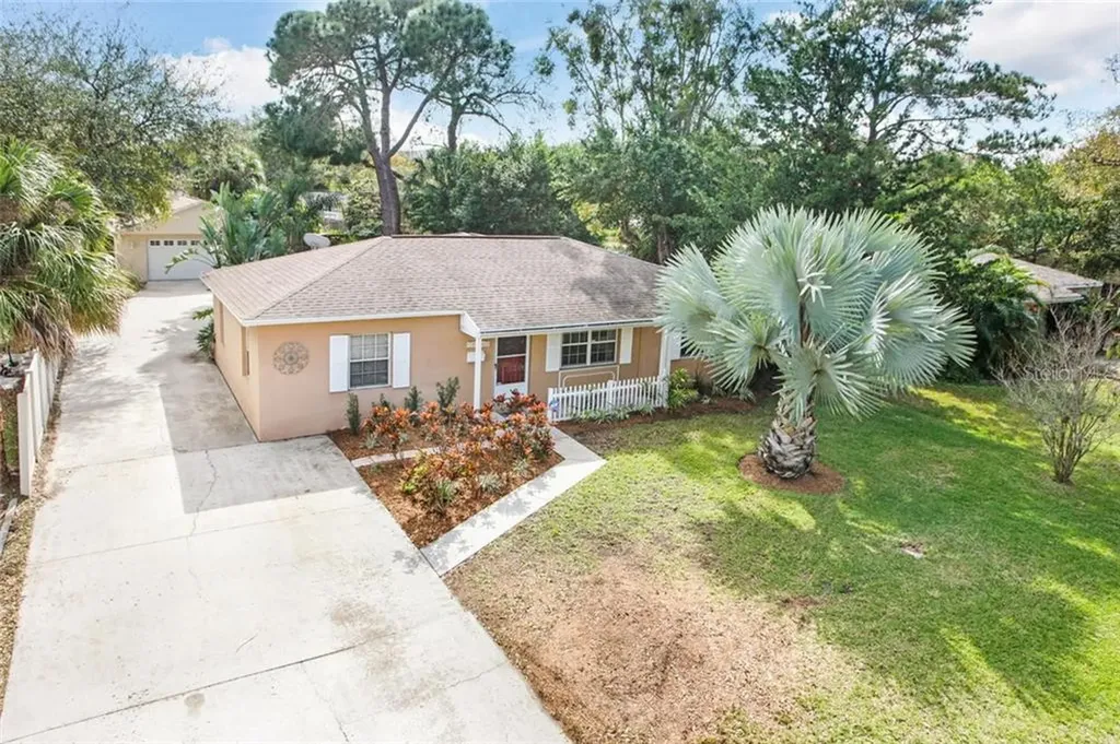 3908 W Bay Vista Avenue Tampa FL 33611