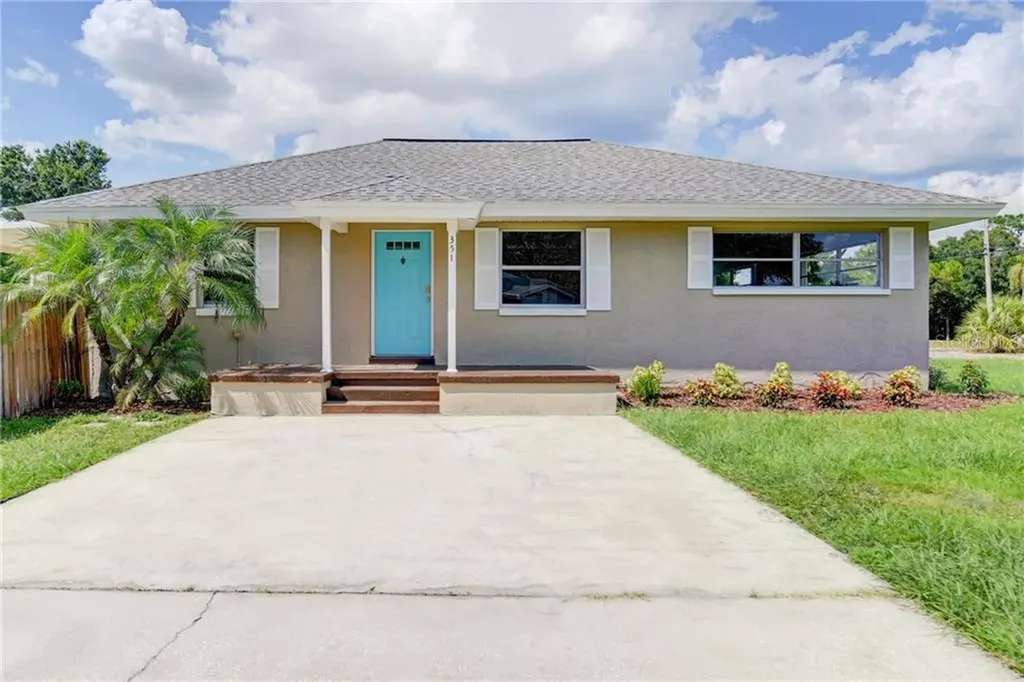 351 Davenport Avenue NE St Petersburg FL 33702