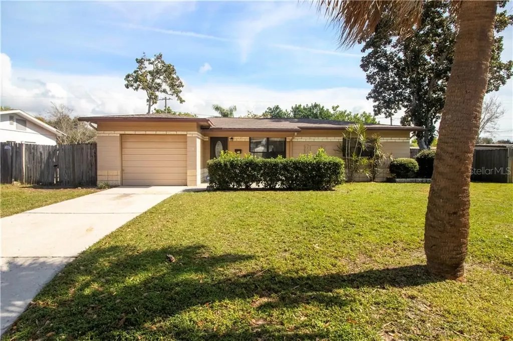 2875 67th Way N St Petersburg FL 33710
