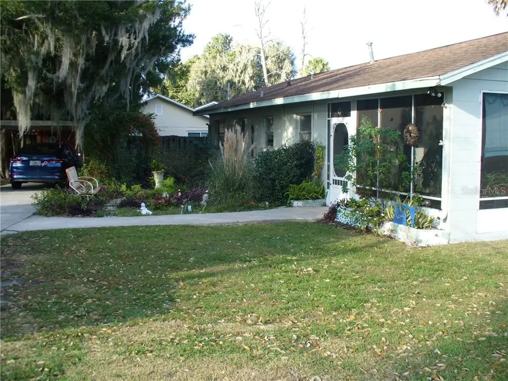 5627 Indiana Drive Lady Lake FL 32159