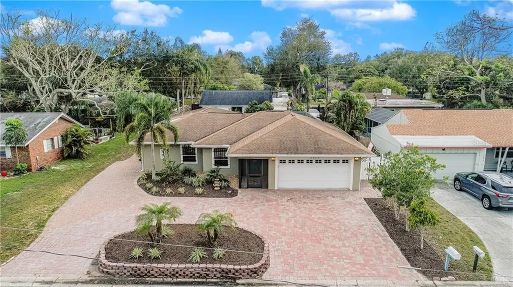 2666 Sydelle Street Sarasota FL 34237
