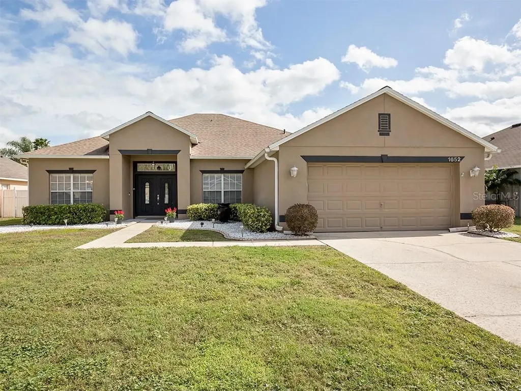 1652 Silk Tree Circle Sanford FL 32773