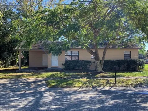 806 W Cherry Street Kissimmee FL 34741