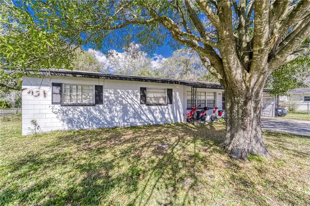 519 W Alamo Drive Lakeland FL 33813