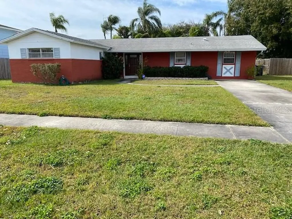 4704 Soapstone Drive Tampa FL 33615