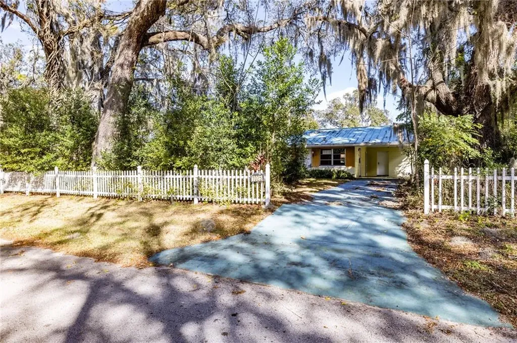 1025 2nd Place Longwood FL 32750