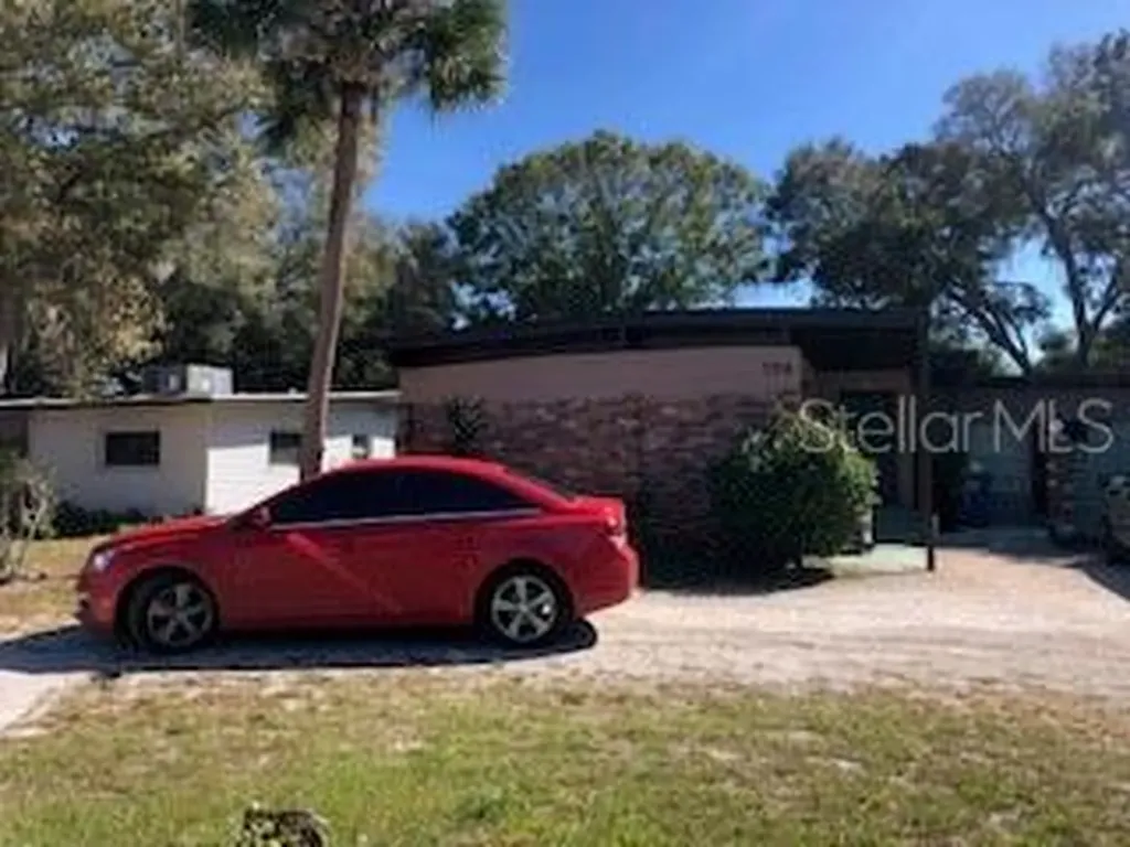 758 62nd Place S St Petersburg FL 33705