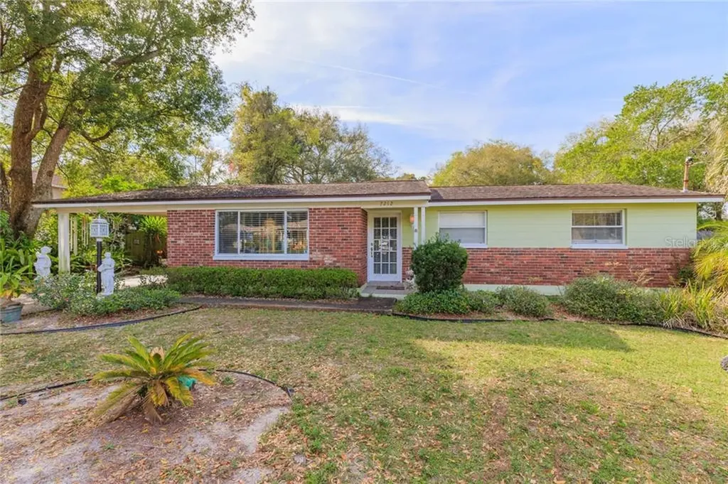 7212 N 13th Street Tampa FL 33604