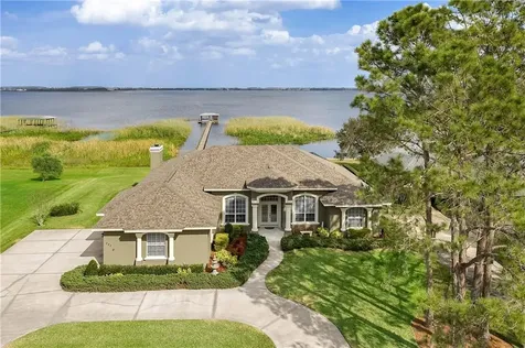 327 Hamilton Shores Drive NE Winter Haven FL 33881
