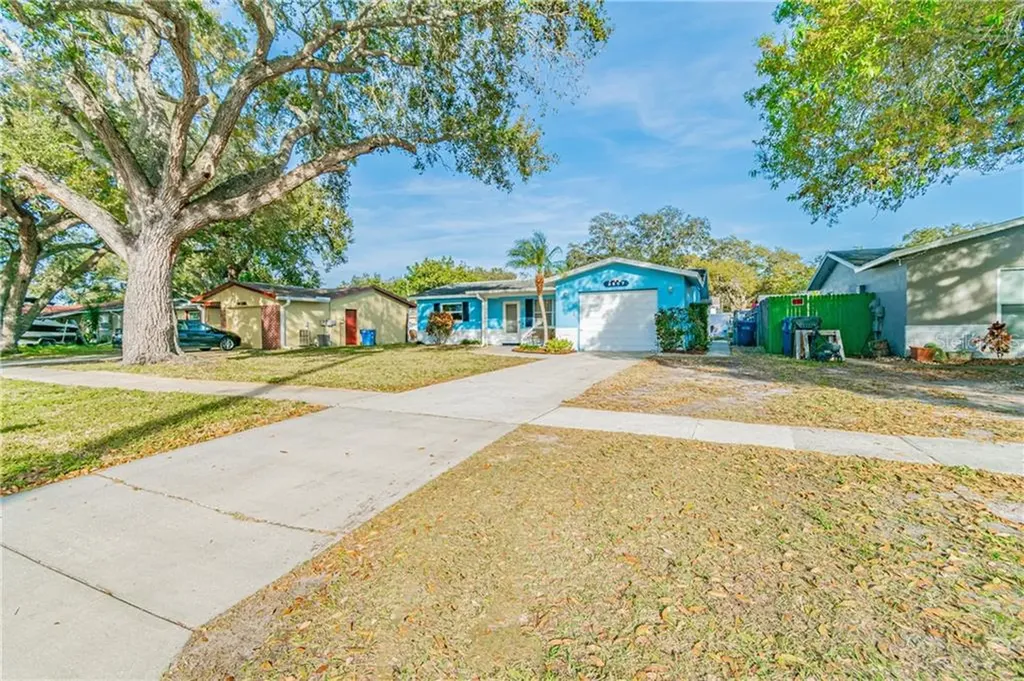 2207 Gladys Street Largo FL 33774