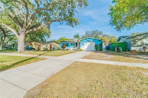 2207 Gladys Street Largo FL 33774