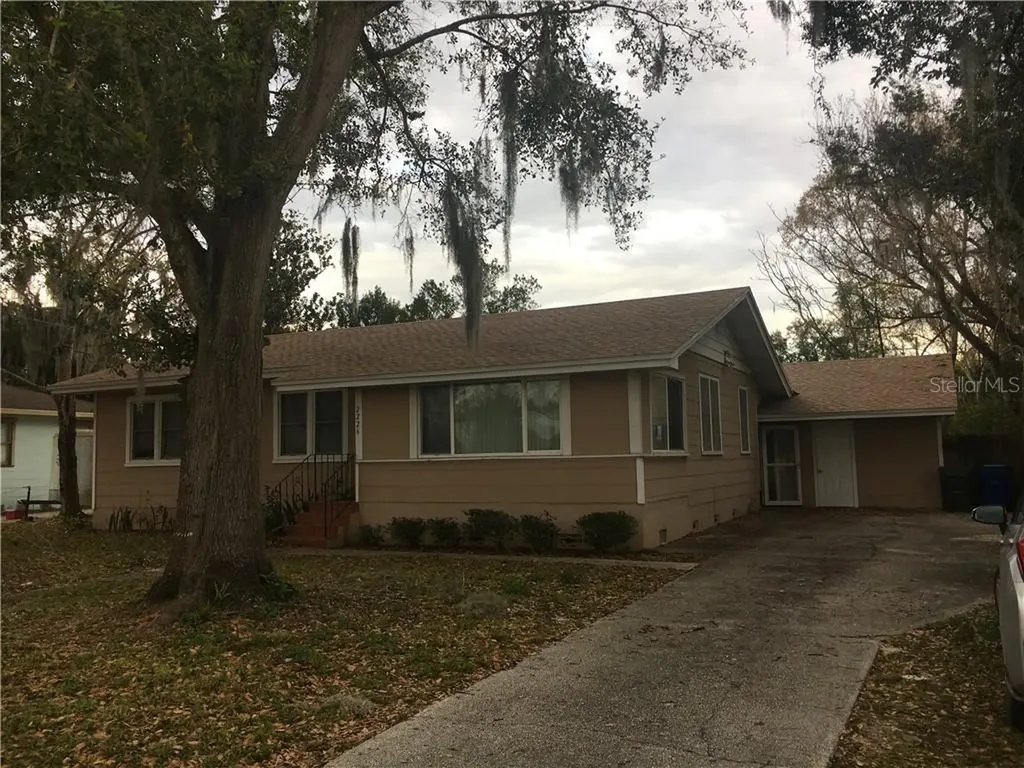 2226 Avenue F NW Winter Haven FL 33880