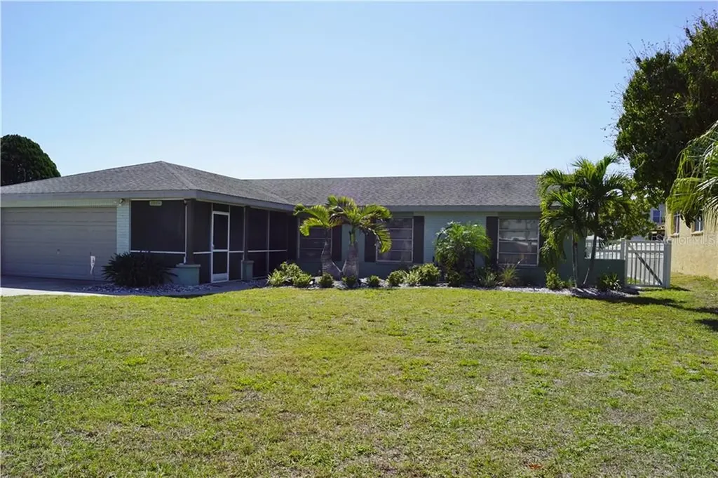 1004 Spindle Palm Way Apollo Beach FL 33572