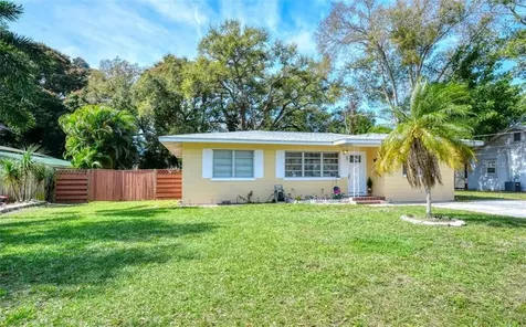 2402 11th Street W Bradenton FL 34205