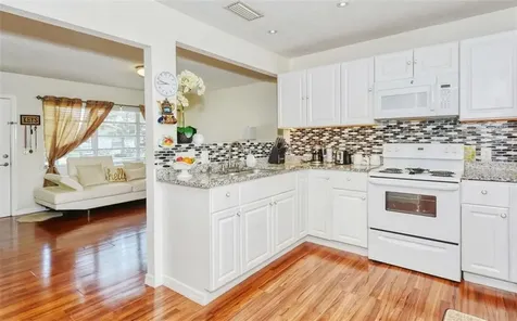 2402 11th Street W Bradenton FL 34205