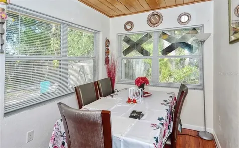 2402 11th Street W Bradenton FL 34205