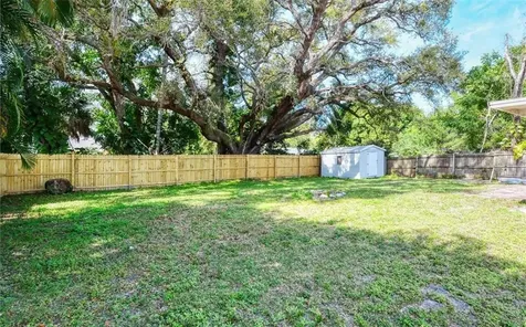 2402 11th Street W Bradenton FL 34205