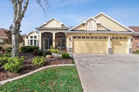 8257 Bridgeport Bay Circle Mount Dora FL 32757