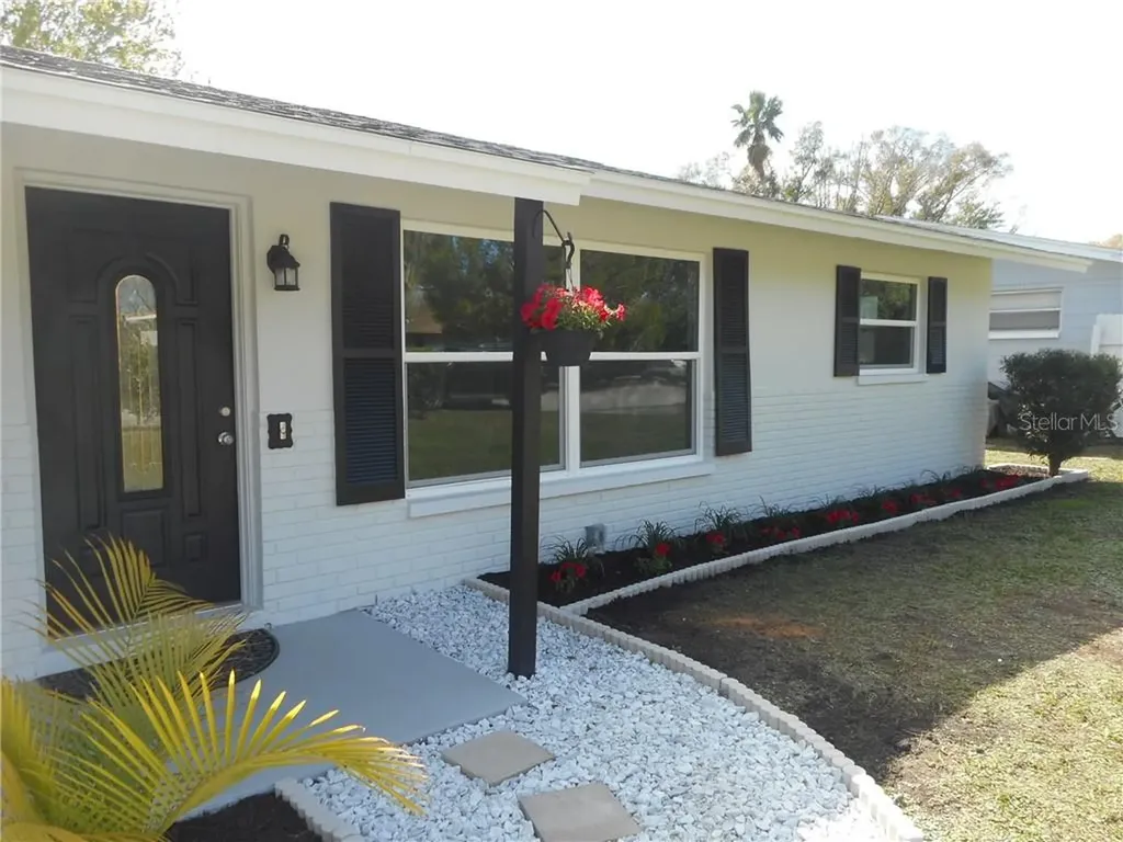 10572 101st Avenue Seminole FL 33772