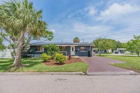 3711 Huntington Street NE St Petersburg FL 33703