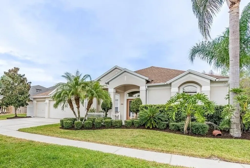 5702 Spectacular Bid Drive Wesley Chapel FL 33544