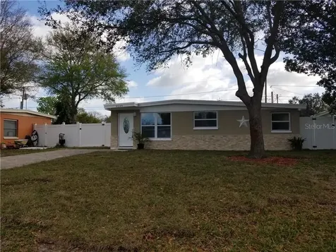 9249 86th Way N Seminole FL 33777