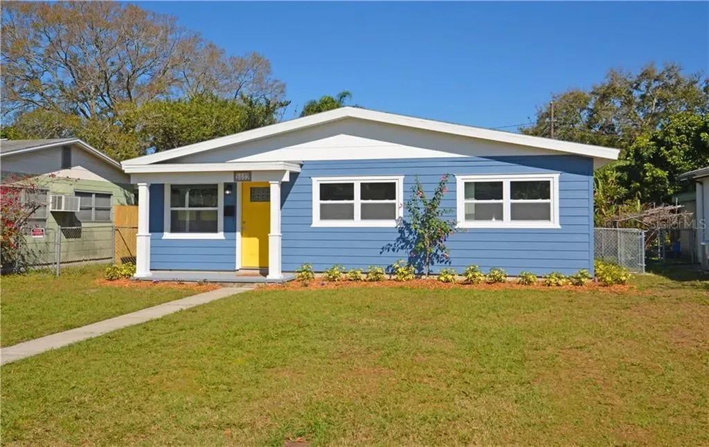 2467 39th Avenue N St Petersburg FL 33714