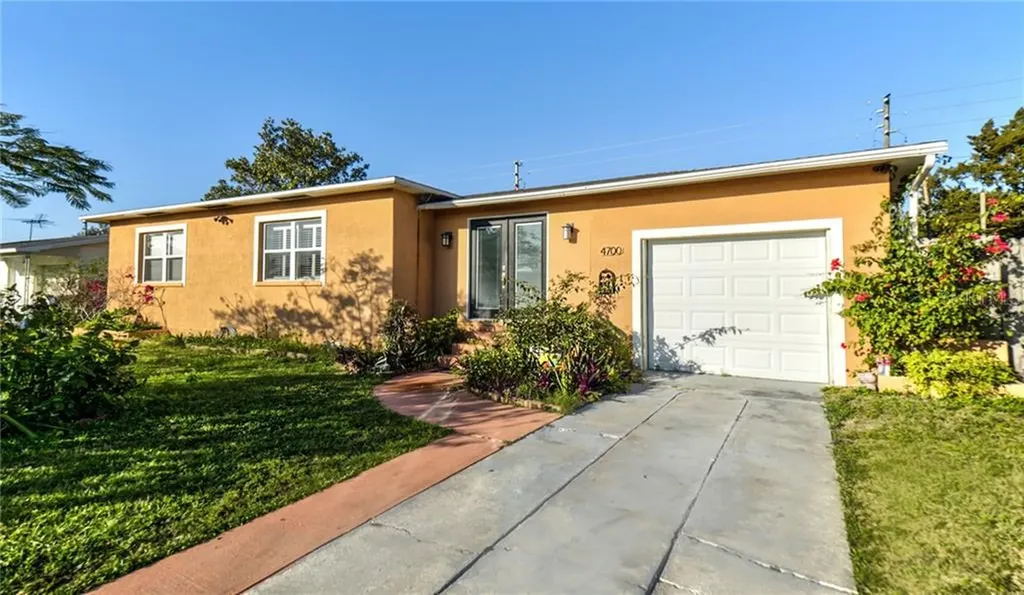 4700 Mineola Street Bradenton FL 34207