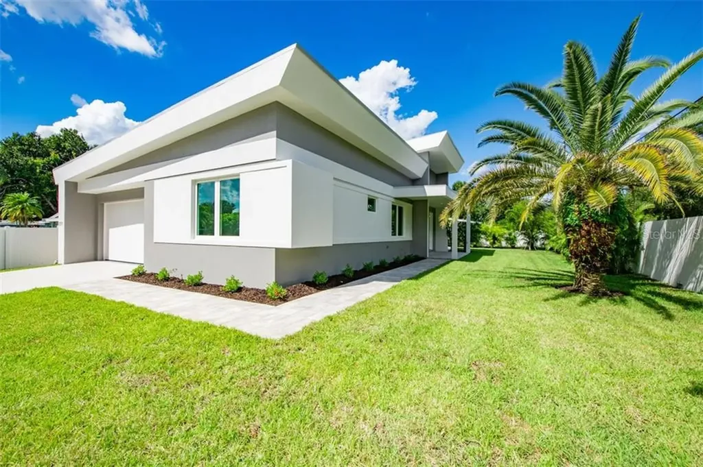 2373 Prospect Street Sarasota FL 34239