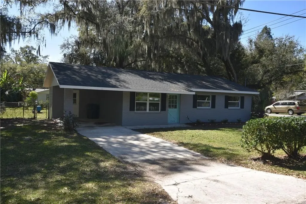 1748 Cherry Lane Lakeland FL 33811
