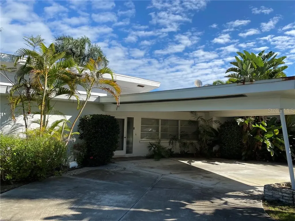 1313 S Lake Shore Drive Sarasota FL 34231