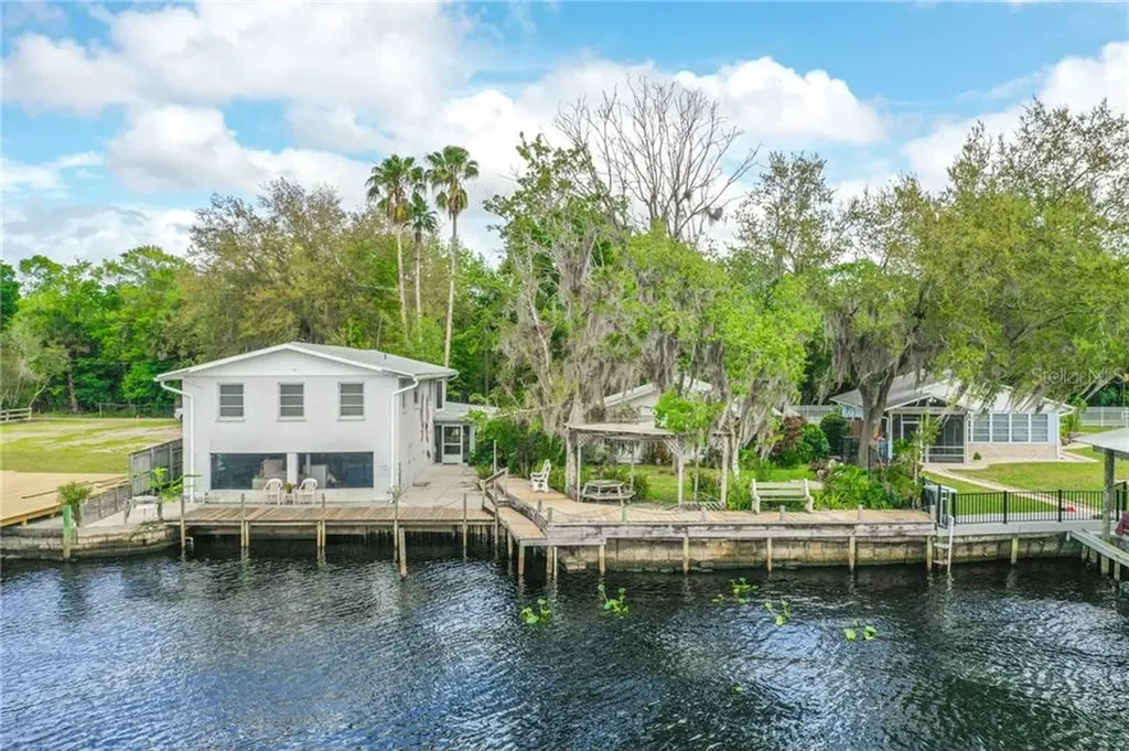 1851 Camp South Moon Road Astor FL 32102
