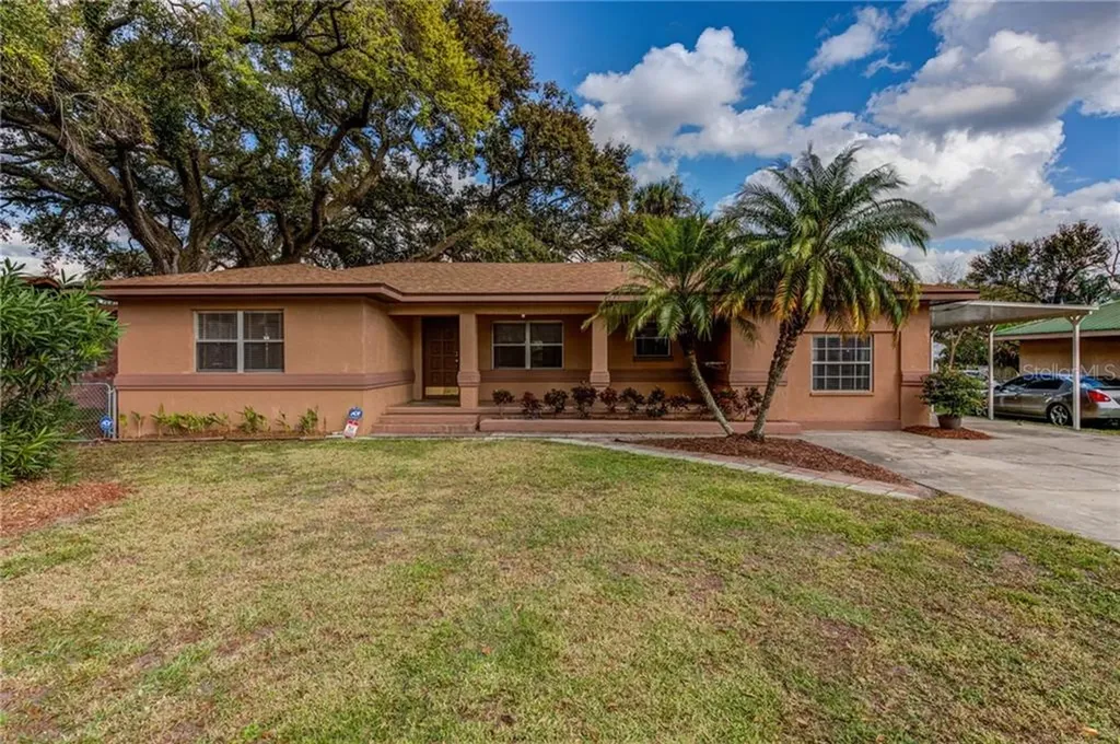 300 22nd Street NW Winter Haven FL 33880