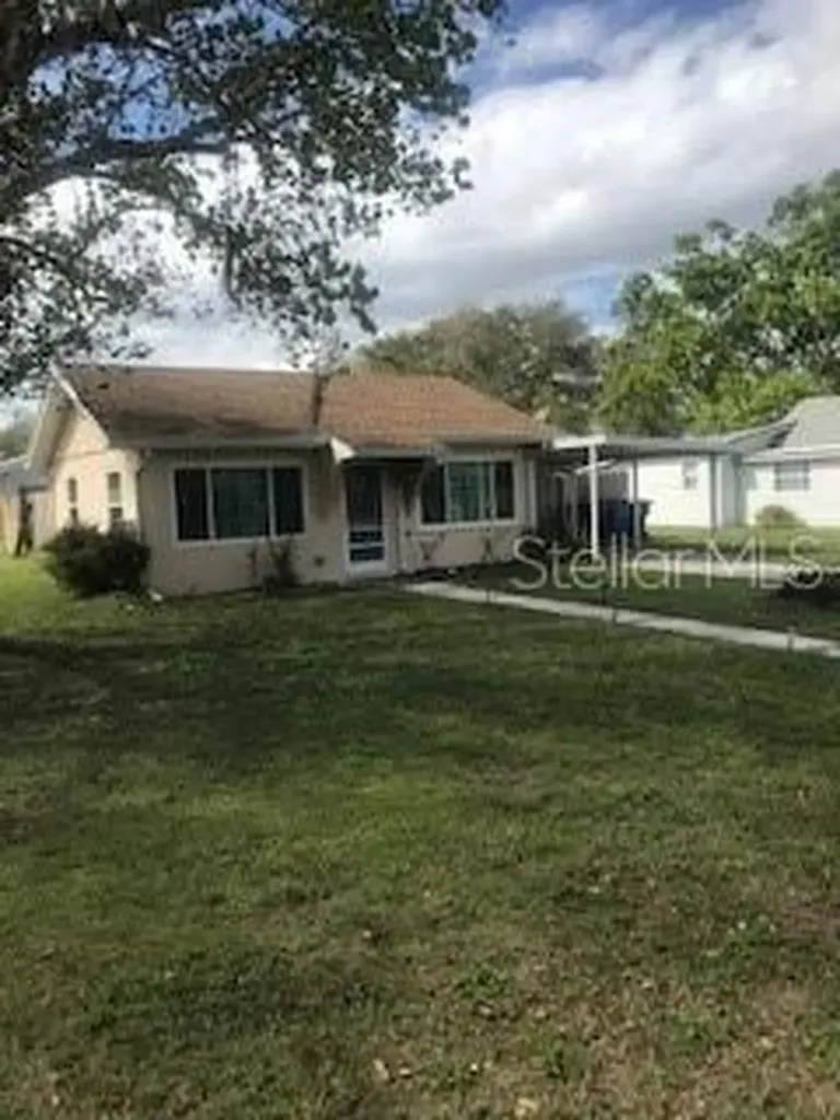 1420 Connecticut Avenue Saint Cloud FL 34769