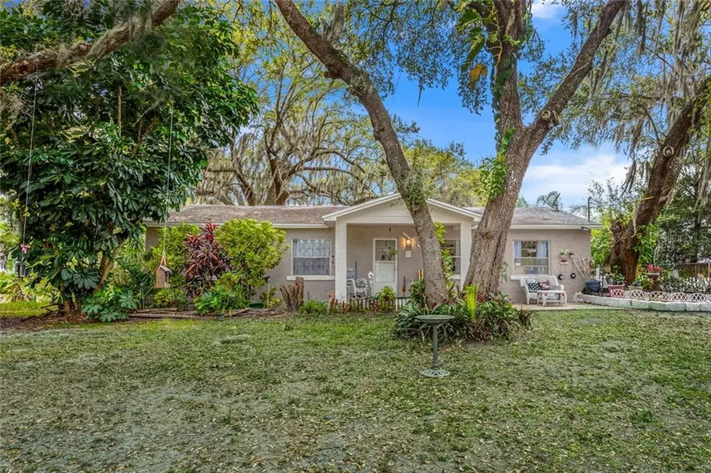 1802 Damon Avenue Kissimmee FL 34744