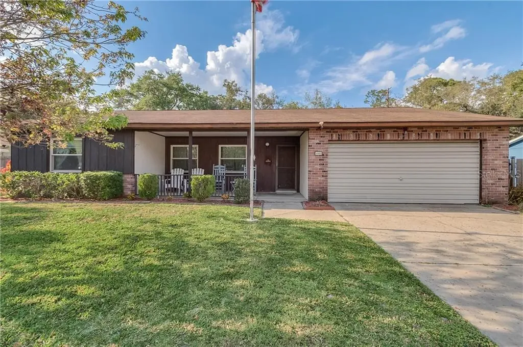 1327 Sweetwood Boulevard Kissimmee FL 34744