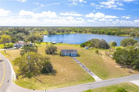 7400 Wisteria Lane Lake Wales FL 33898